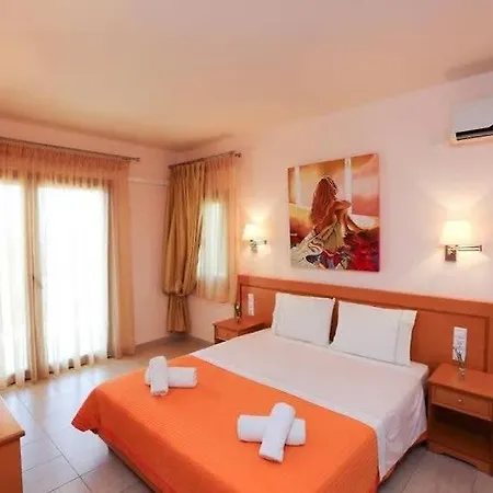 Dreamy Jasmine In Skiathos With Your Exclusive Private Pool Villa Troulos